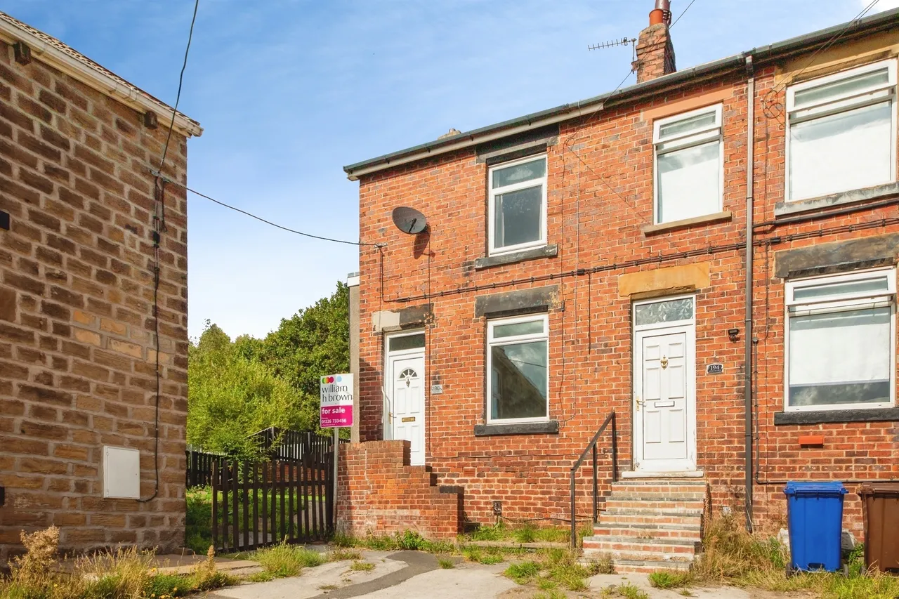 3 bed house for sale, New Road, Staincross, S75