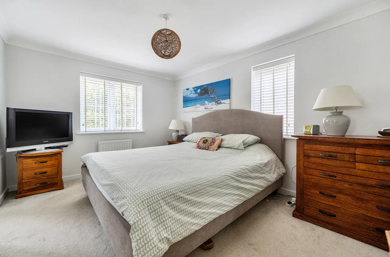 Buchanan Way, Binfield, Bracknell, Berkshire, RG42 4FE, photo 5