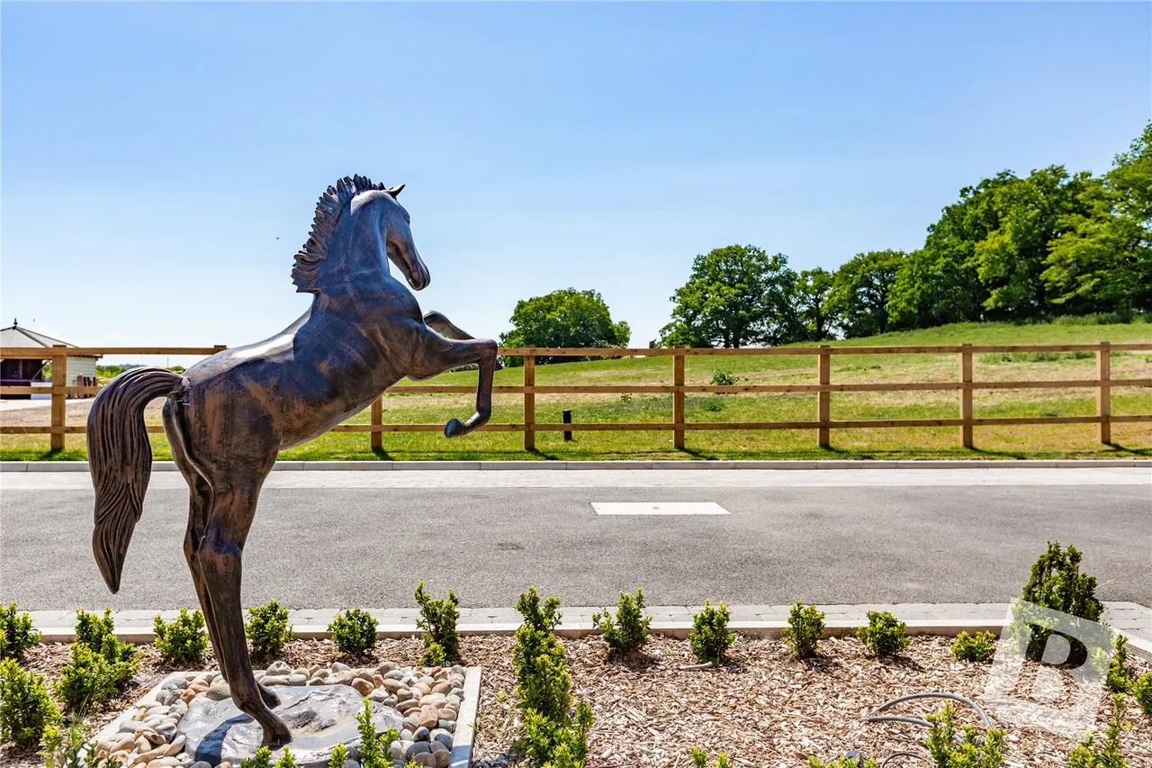 Weald Park Way, South Weald, CM14, photo 24