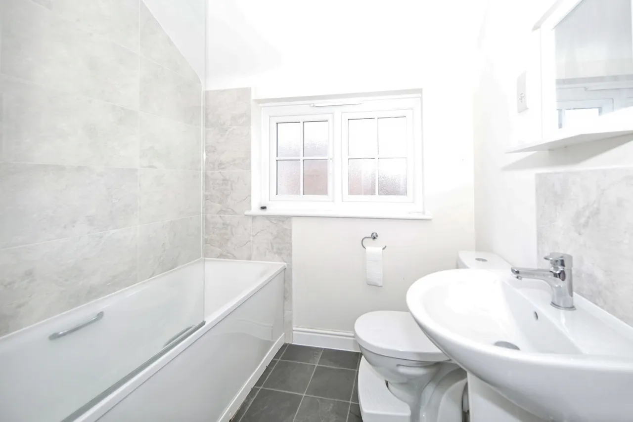 Hadrian Way, Nuneaton, CV11, photo 6