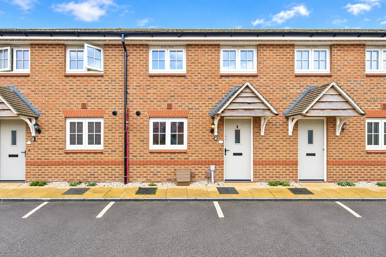 2 bed house for sale, Hadrian Way, Nuneaton, CV11