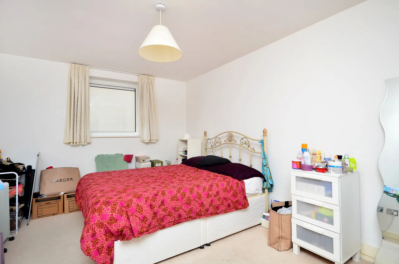 Flat 1 Westferry Point, 156 Westferry Road, London, photo 4