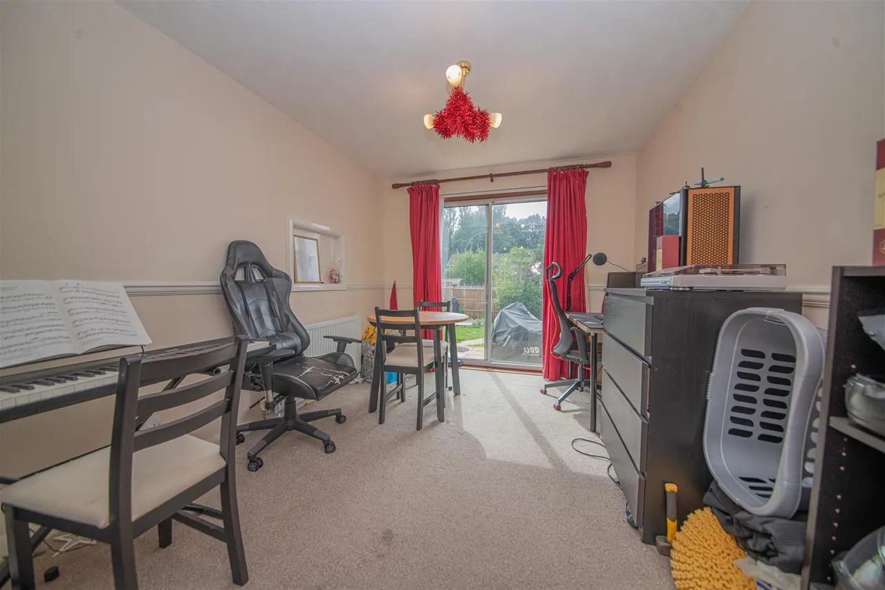 Eastleigh Road, Fair Oak, Eastleigh, Hampshire, SO50 7JD, photo 6