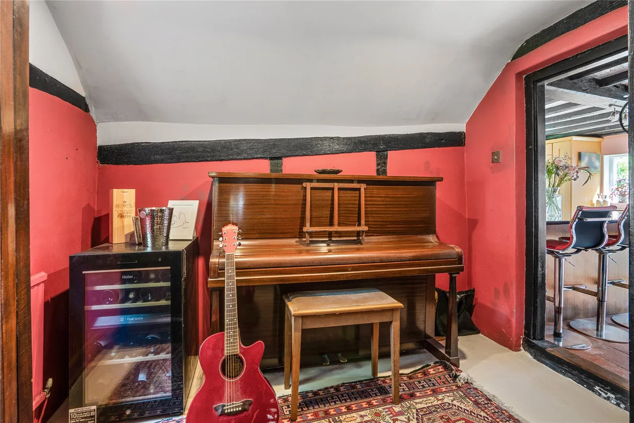 Guildford Road, West End, GU24, photo 6