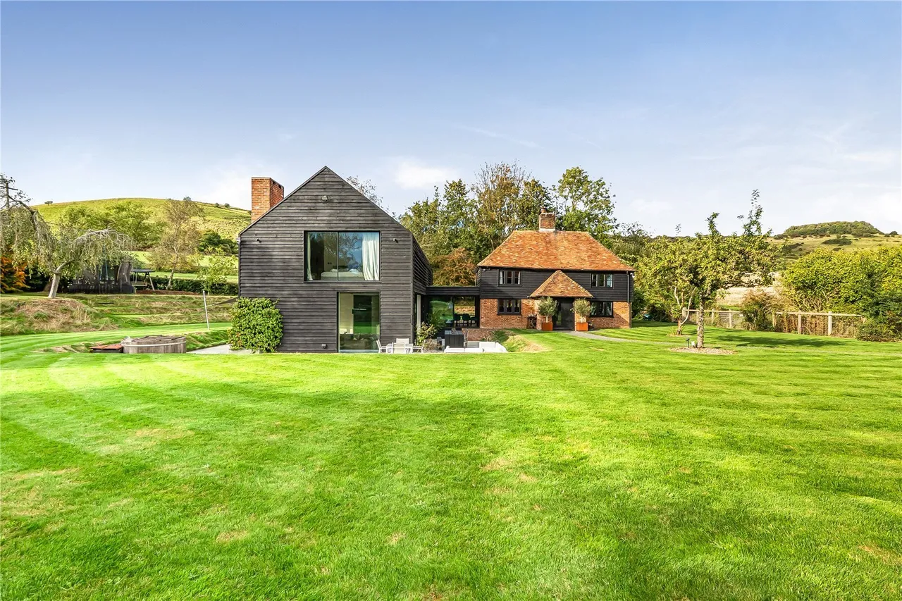 Bluehouse Lane, Saltwood, CT21, photo 39