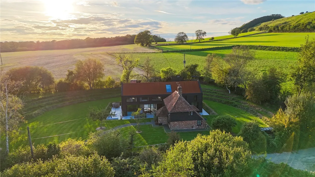 8 bed house for sale, Bluehouse Lane, Saltwood, CT21