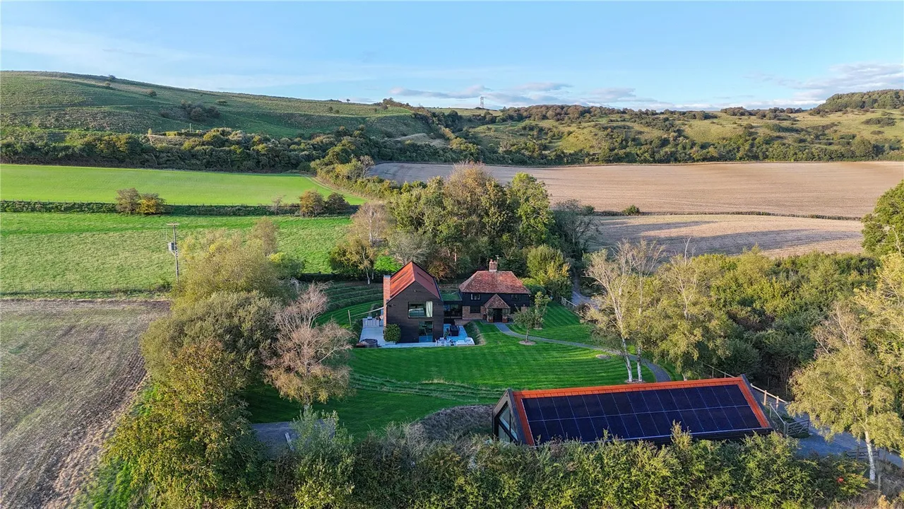 Bluehouse Lane, Saltwood, CT21, photo 8