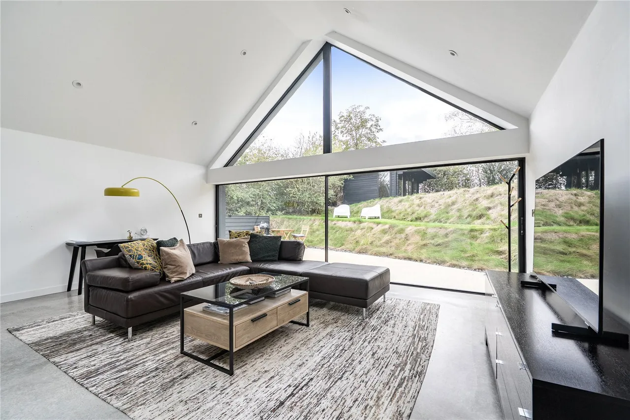 Bluehouse Lane, Saltwood, CT21, photo 46