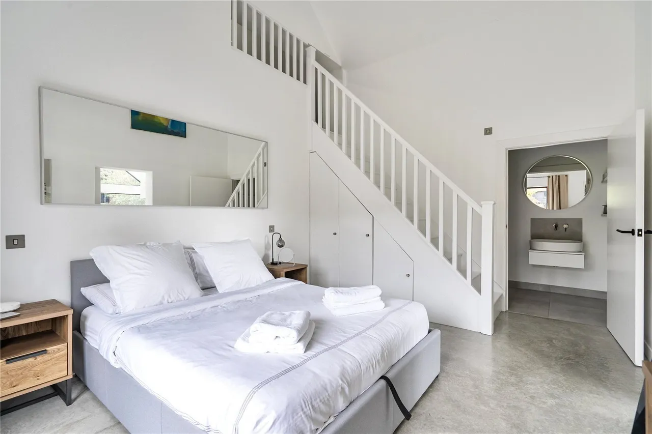 Bluehouse Lane, Saltwood, CT21, photo 53