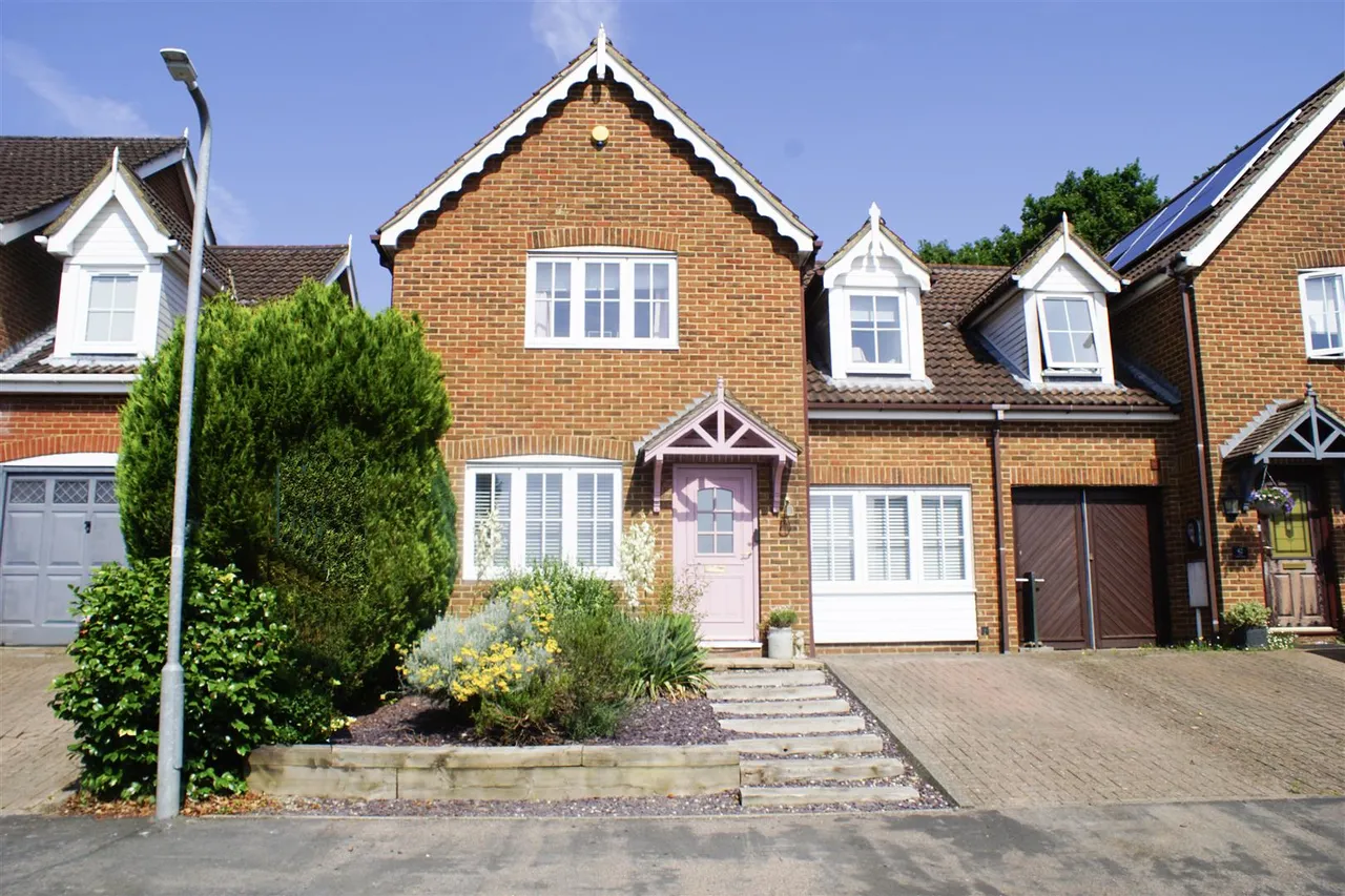 4 bed house for sale — Lime Way, Heathfield, TN21 8YB