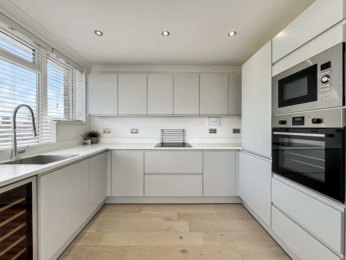 Arundel Garden, Rustington, BN16, photo 2