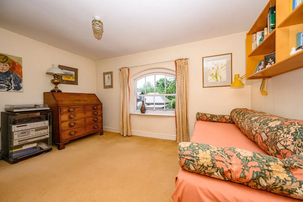 Wildhill Road, Essendon AL9 6DN, photo 9