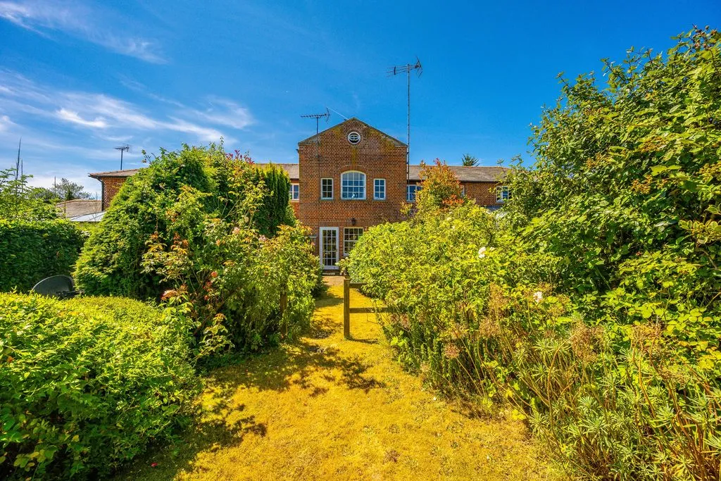 Wildhill Road, Essendon AL9 6DN, photo 16