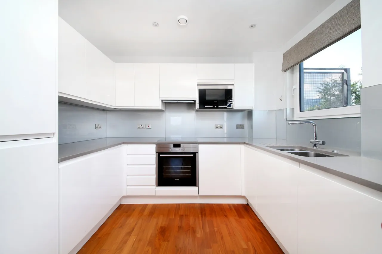 Holman Road, London, SW11, photo 4