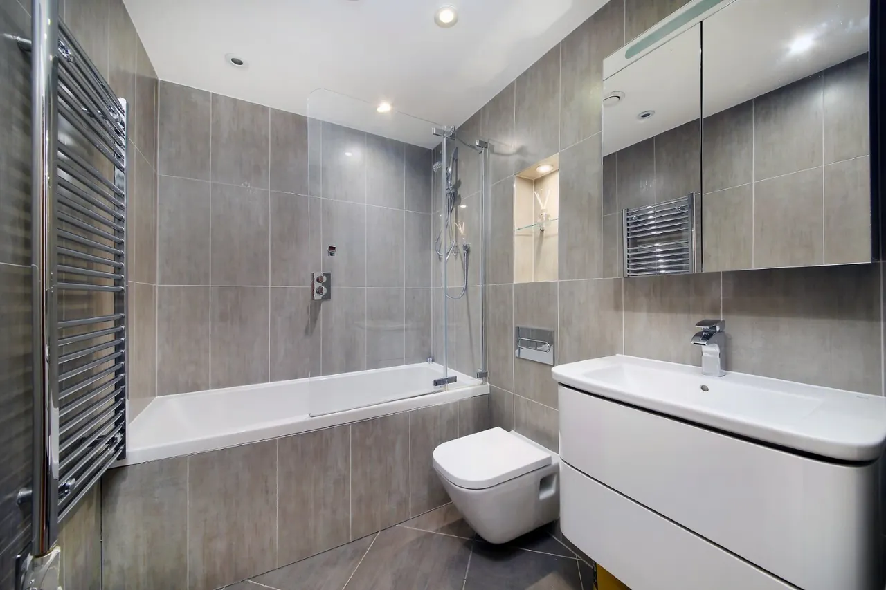 Holman Road, London, SW11, photo 6