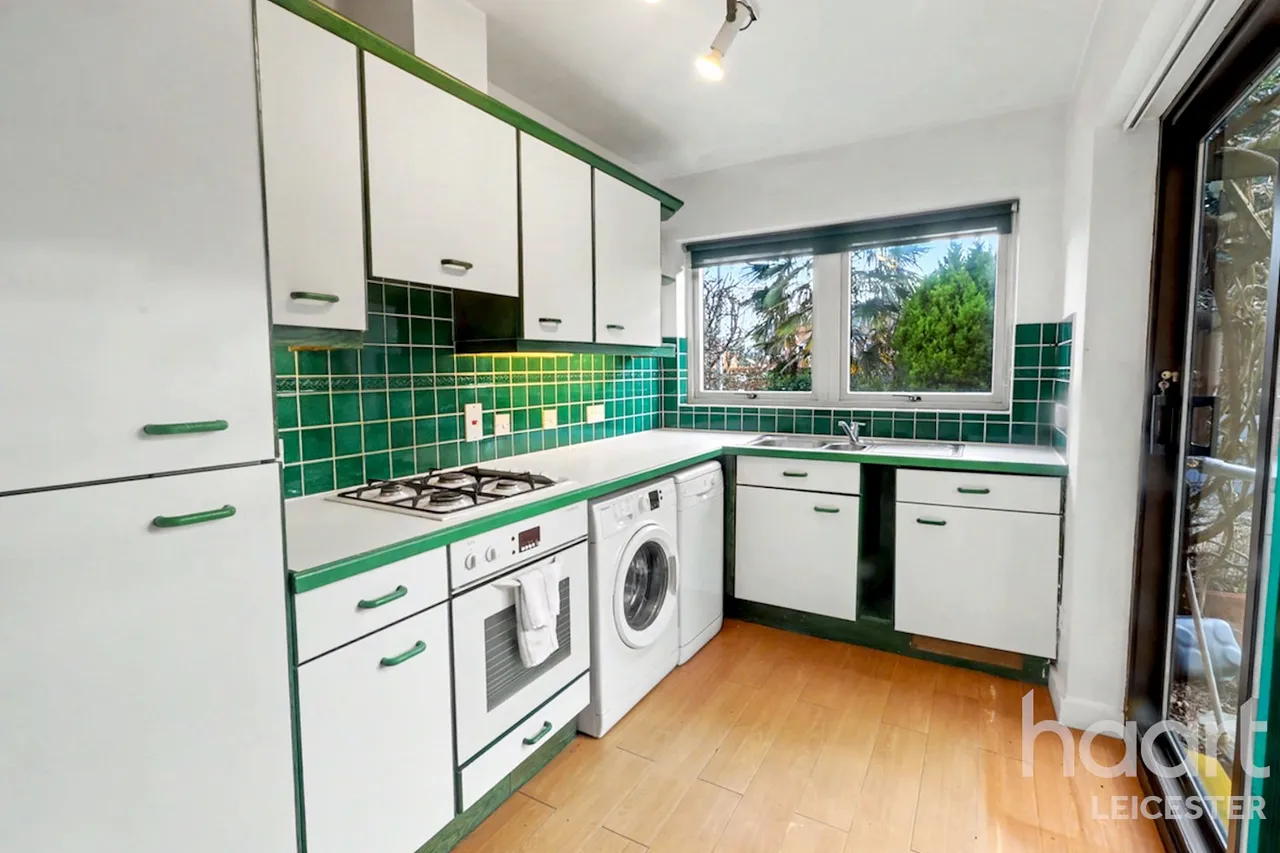 Hawthorne Drive, Leicester, LE5, photo 4