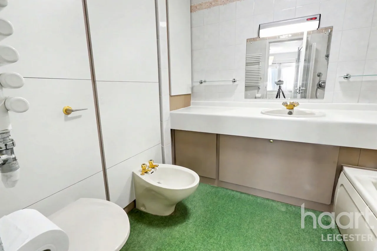 Hawthorne Drive, Leicester, LE5, photo 12