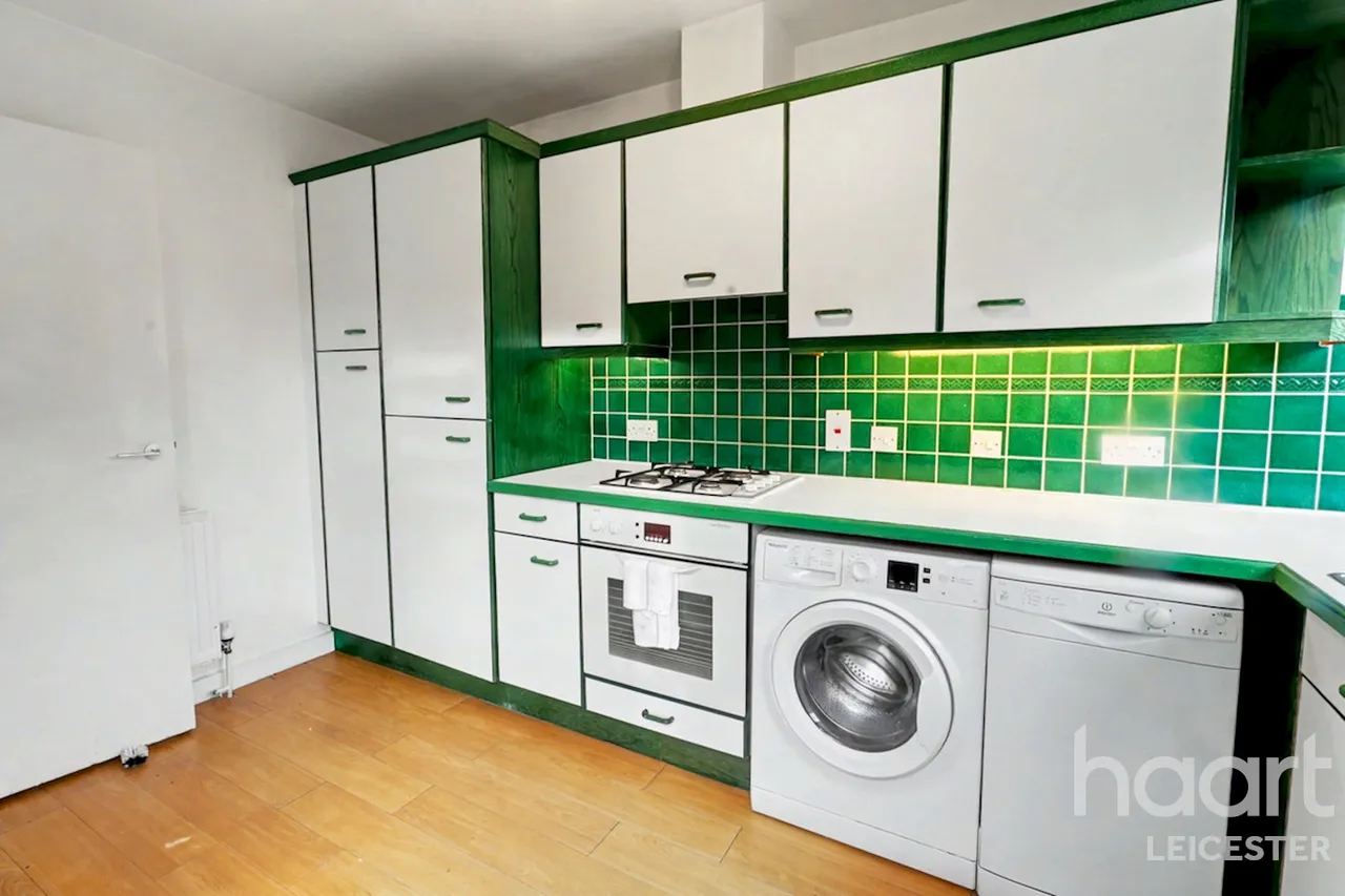 Hawthorne Drive, Leicester, LE5, photo 5