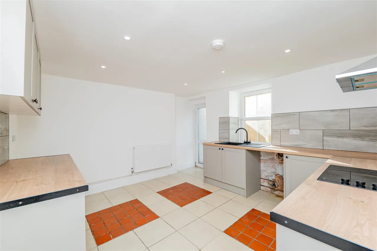 Park Place, Abertillery, NP13, photo 30