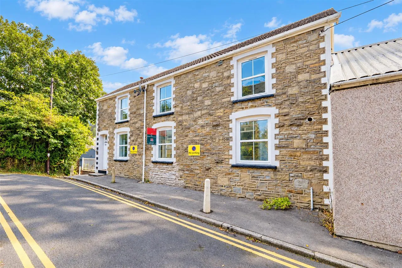 4 bed house for sale, Park Place, Abertillery, NP13