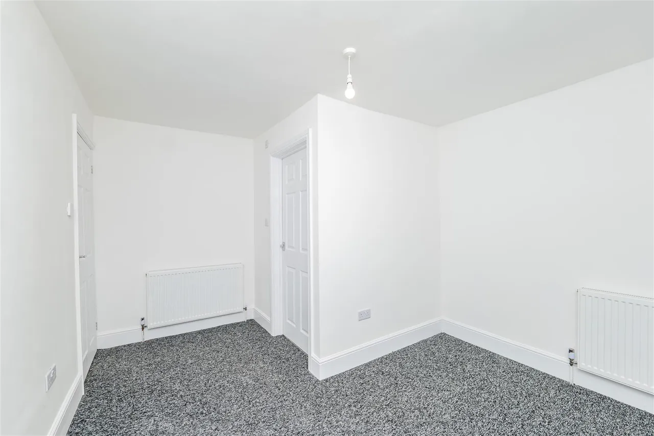 Park Place, Abertillery, NP13, photo 11