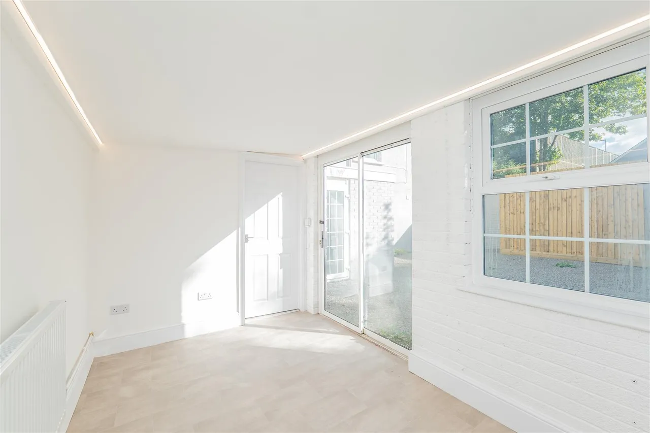 Park Place, Abertillery, NP13, photo 38