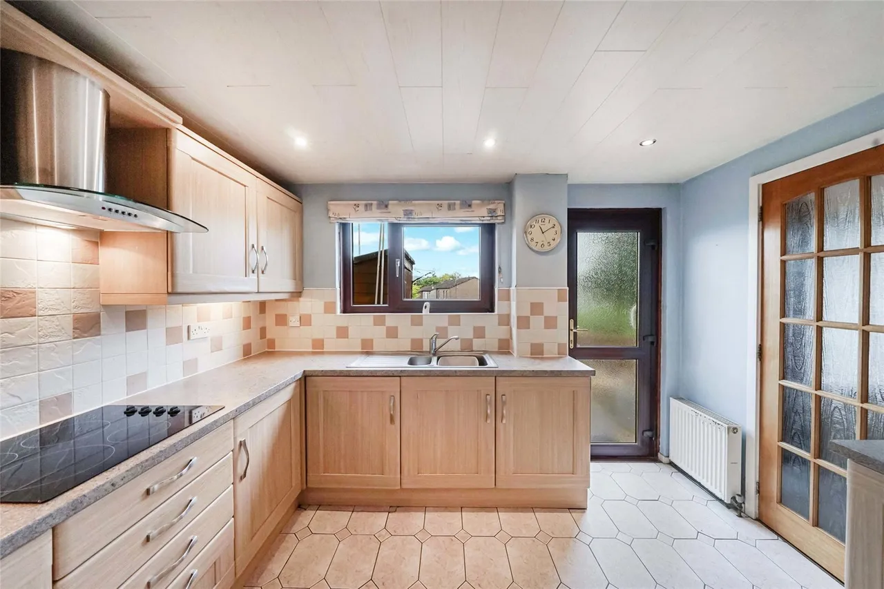 Tomtain Brae, Cumbernauld, Glasgow, North Lanarkshire, G68, photo 7