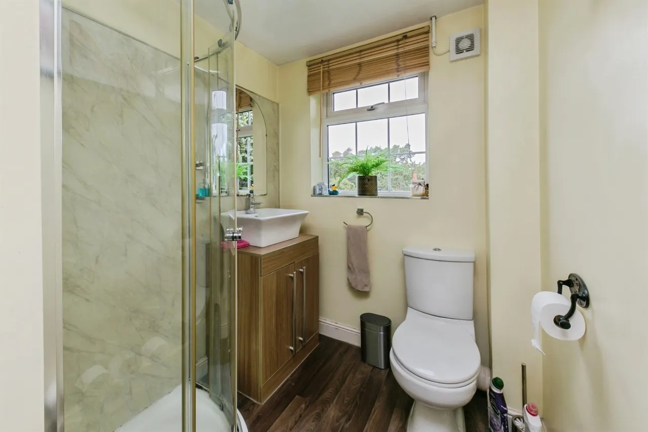 New Road, Alton, ST10, photo 13