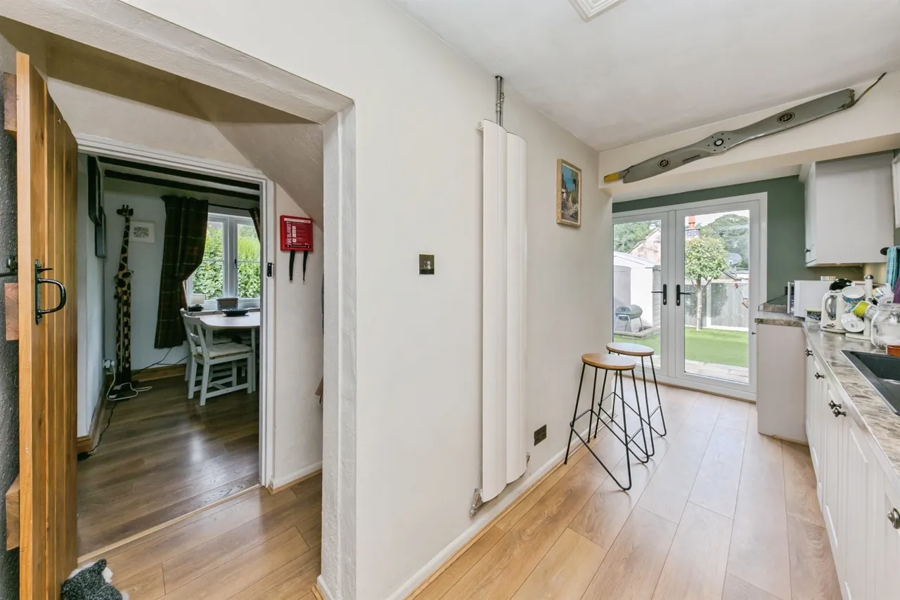New Road, Alton, ST10, photo 14