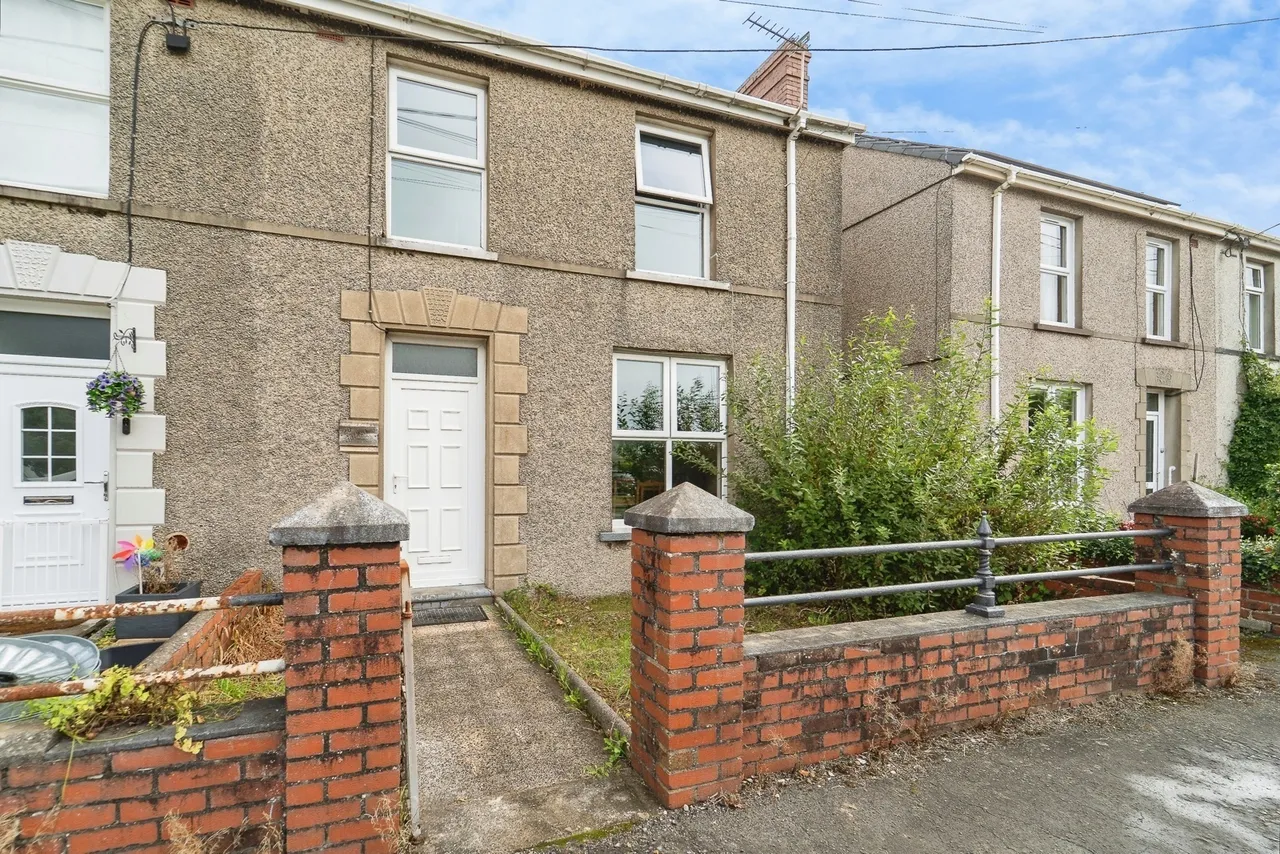 3 bed house for sale, Lando Road, Pembrey, SA16