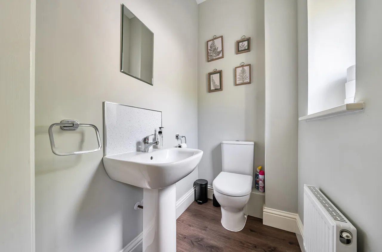 Van, Llanidloes, photo 14