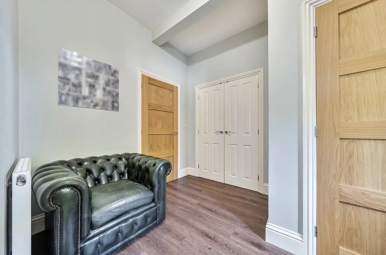 Van, Llanidloes, photo 15