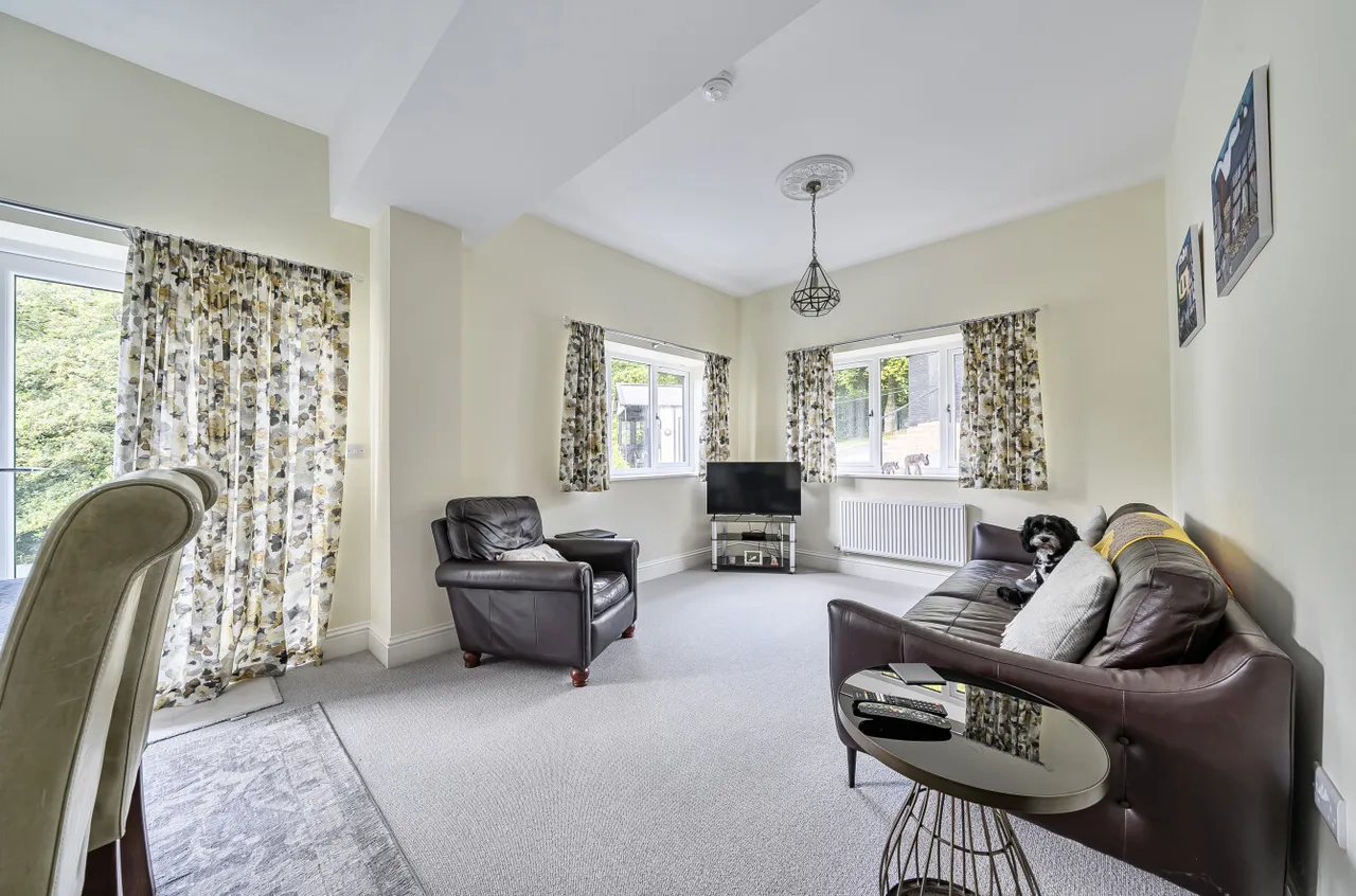 Van, Llanidloes, photo 8