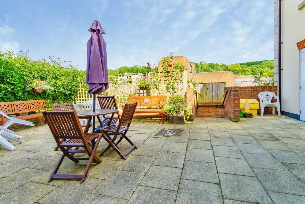 Caterham Lodge, 2 Stafford Road, Caterham, Surrey, CR3, photo 16