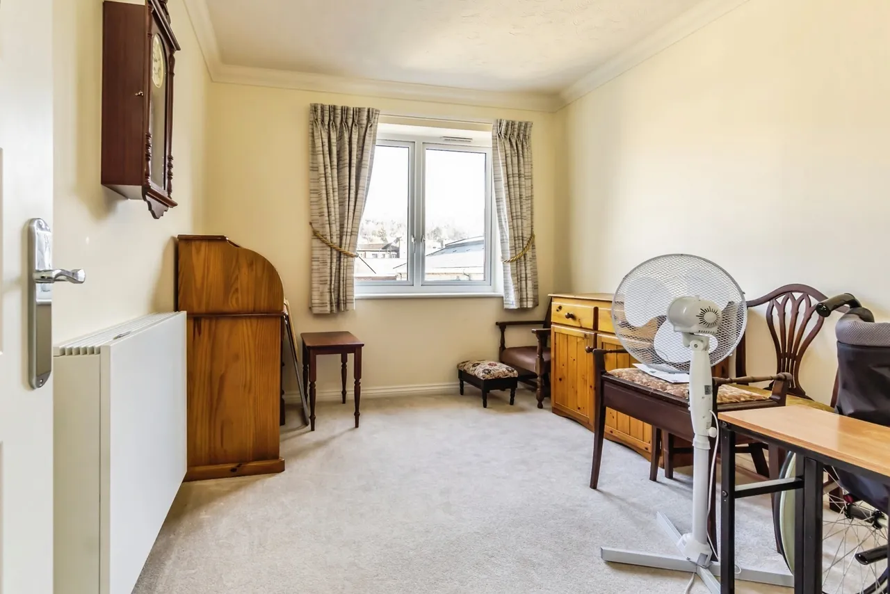 Caterham Lodge, 2 Stafford Road, Caterham, Surrey, CR3, photo 9