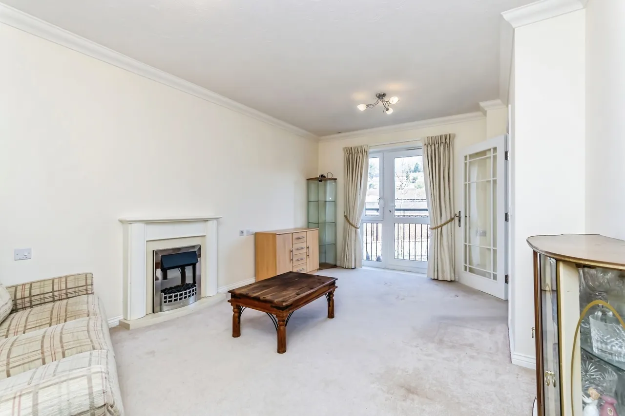 Caterham Lodge, 2 Stafford Road, Caterham, Surrey, CR3, photo 6