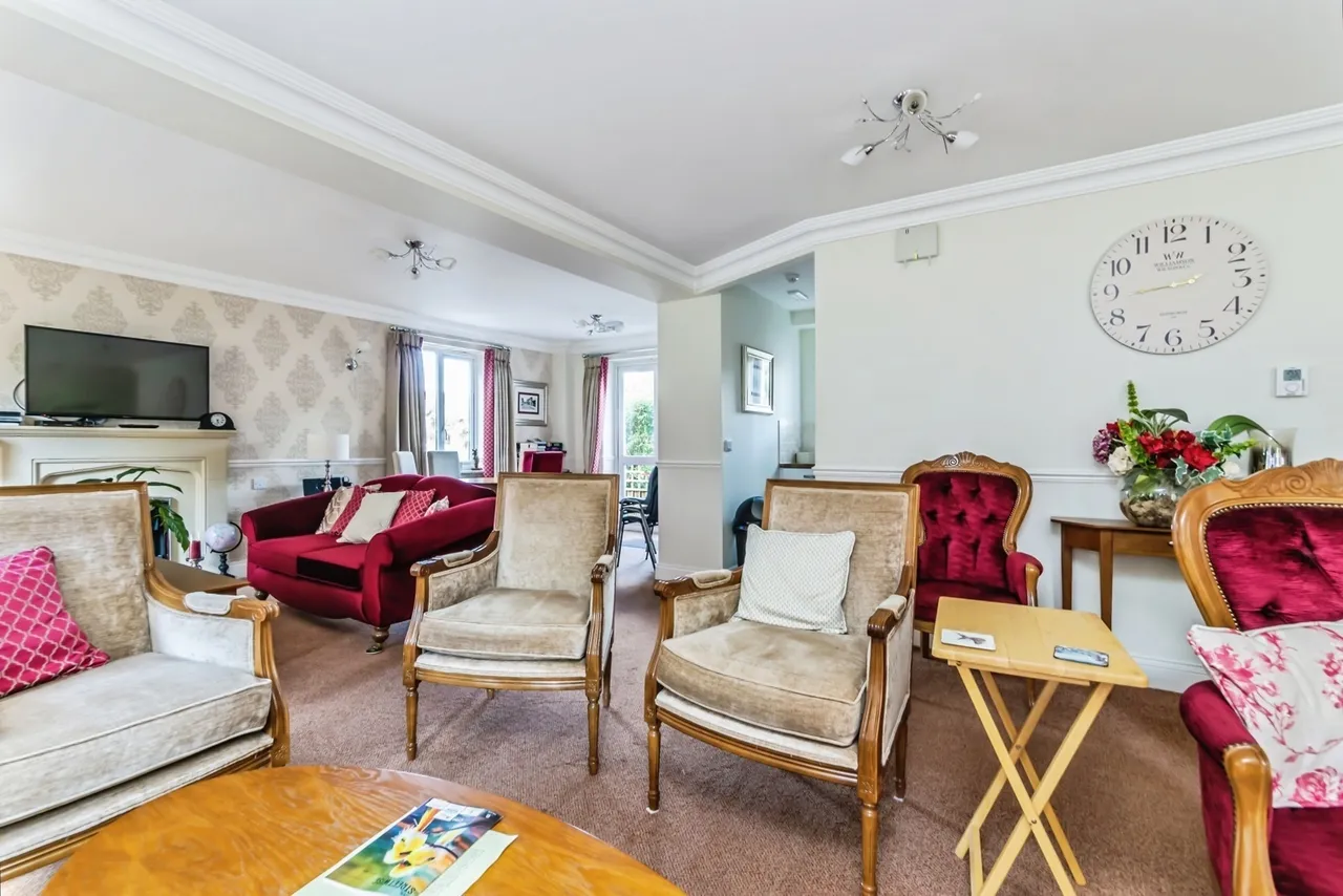 Caterham Lodge, 2 Stafford Road, Caterham, Surrey, CR3, photo 17