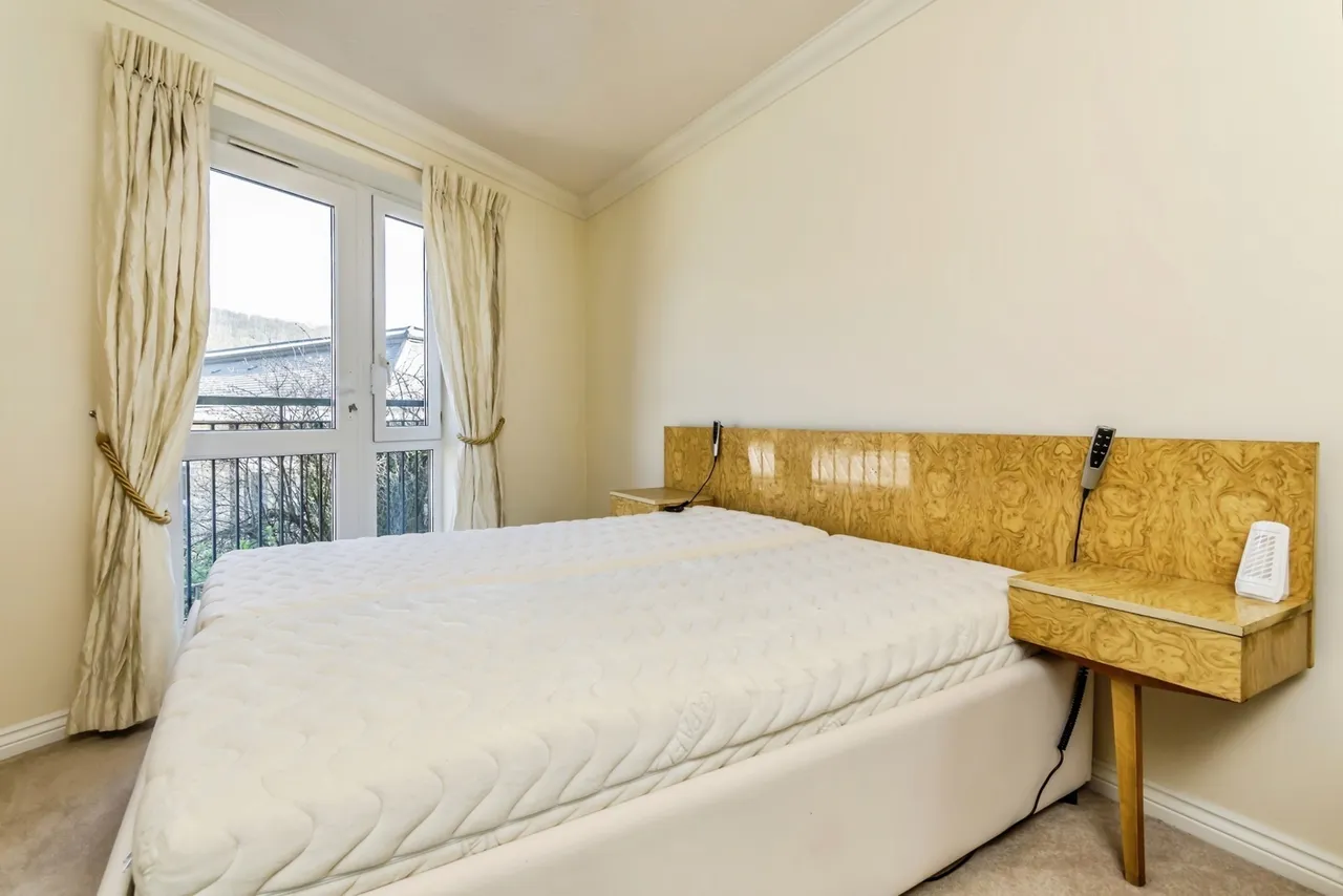 Caterham Lodge, 2 Stafford Road, Caterham, Surrey, CR3, photo 13
