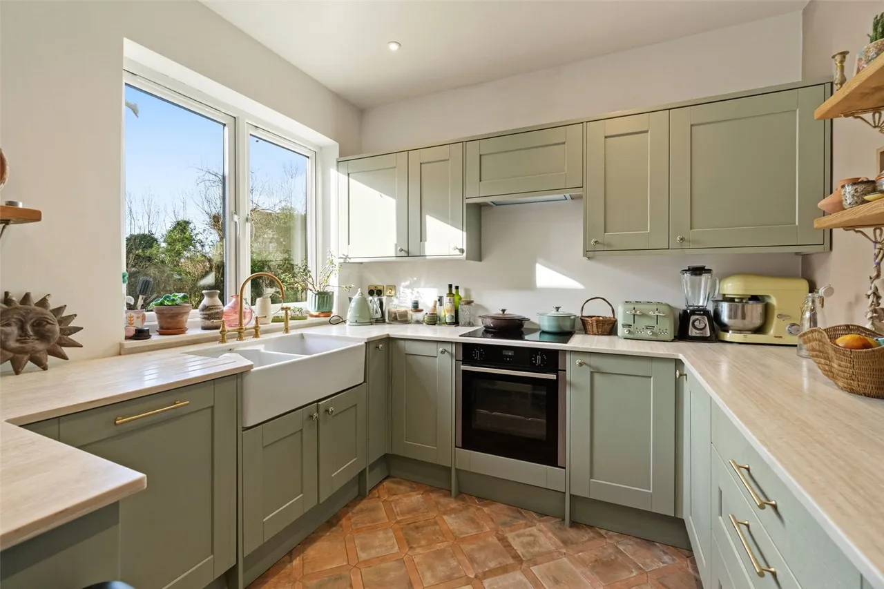 Myrtle Road, Hampton Hill, TW12 1QB, photo 9
