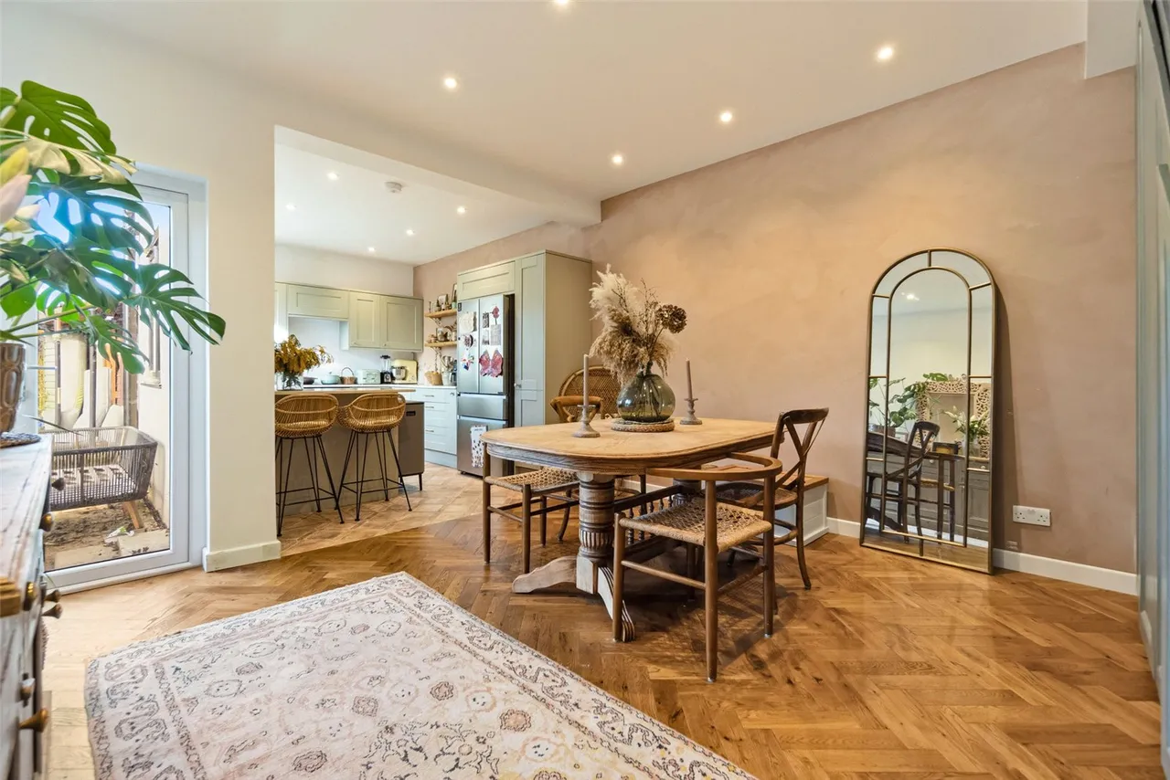 Myrtle Road, Hampton Hill, TW12 1QB, photo 6