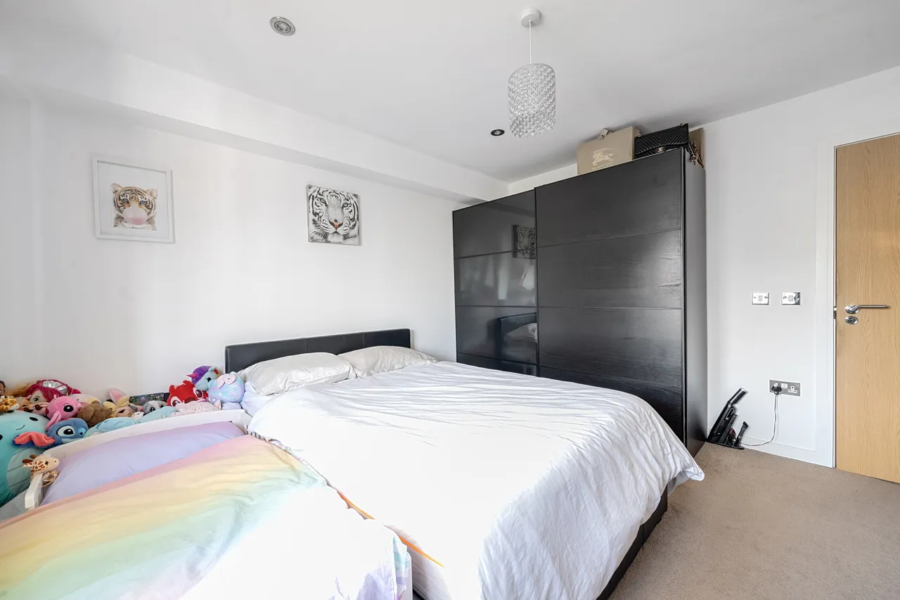 Flat 5, Capital House, 454 Larkshall Road, London, photo 10
