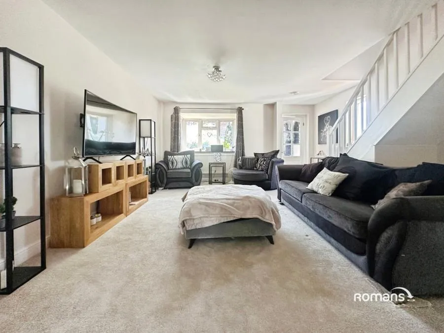 Strawberry Fields, Bramley, RG26, photo 5