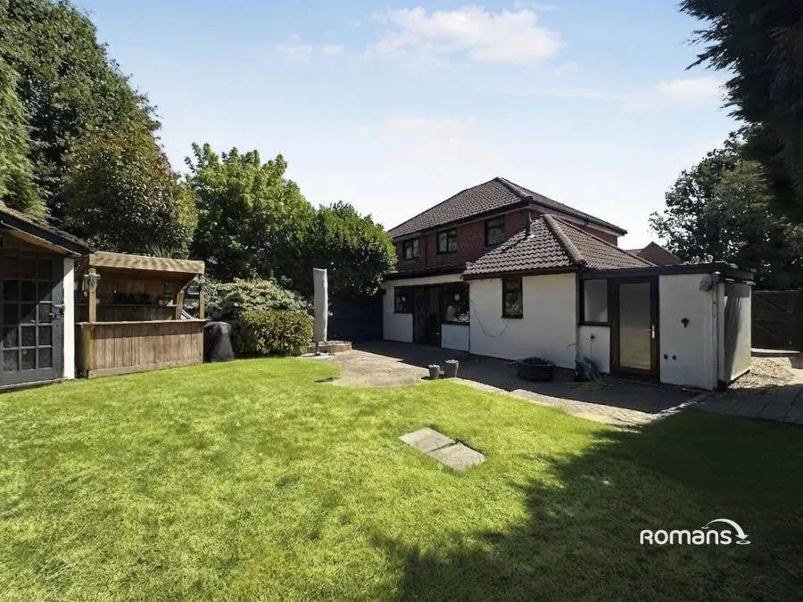 Strawberry Fields, Bramley, RG26, photo 4