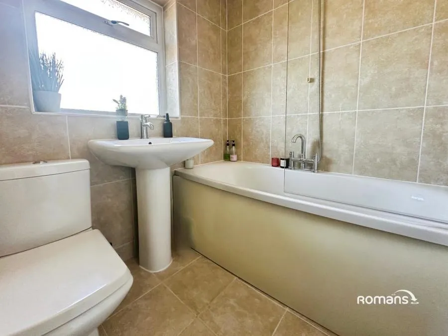 Strawberry Fields, Bramley, RG26, photo 7