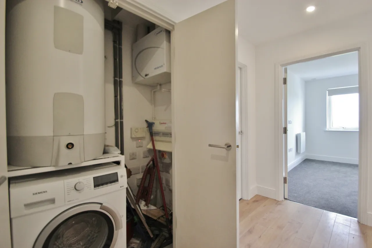 Roehampton Lane, Roehampton, SW15, photo 17