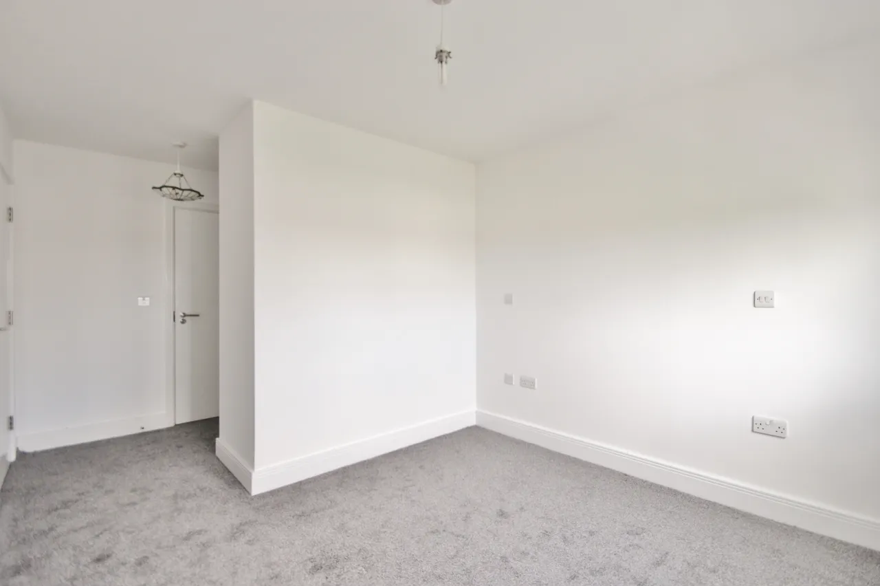 Roehampton Lane, Roehampton, SW15, photo 11