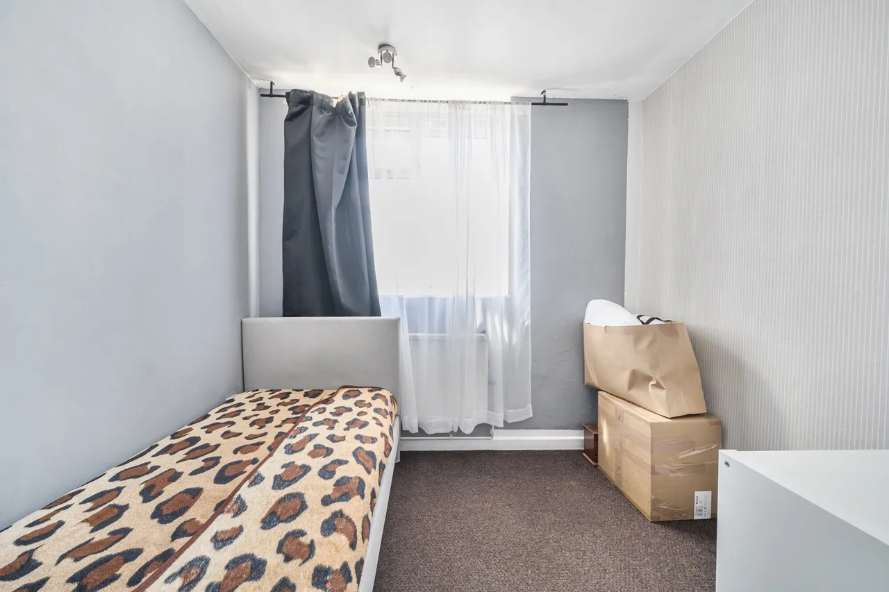 Lorrimore Square, SE17, photo 12