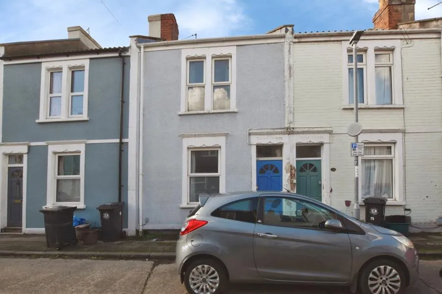 2 bed house to rent, Exmoor Street, Southville, BS3