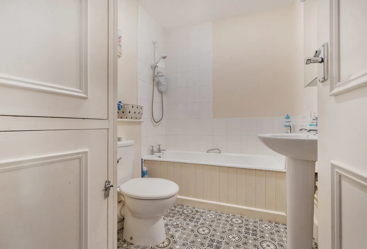 Henbury Road, Somerset, Henbury, BS10 7AD, photo 7