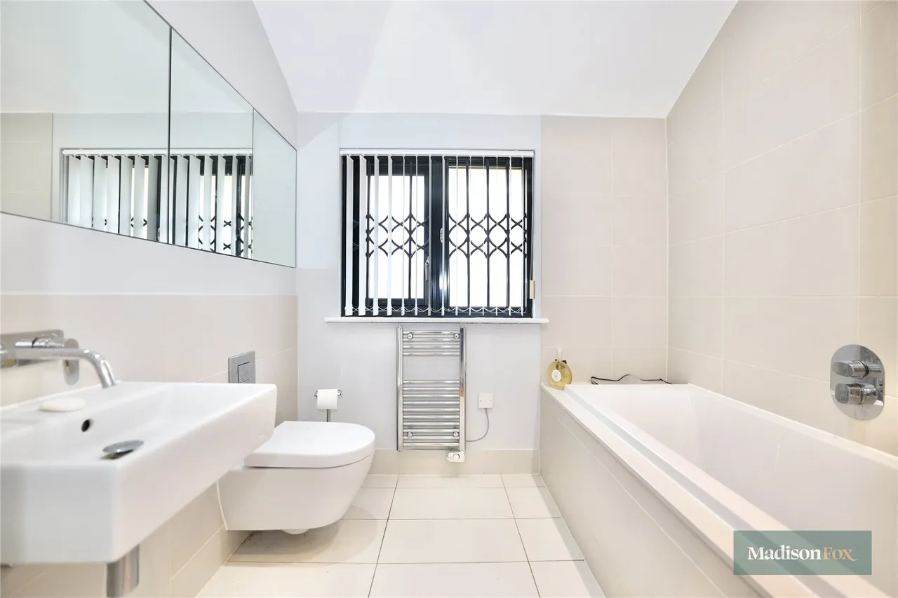 Lingmere Close, Chigwell, IG7, photo 8